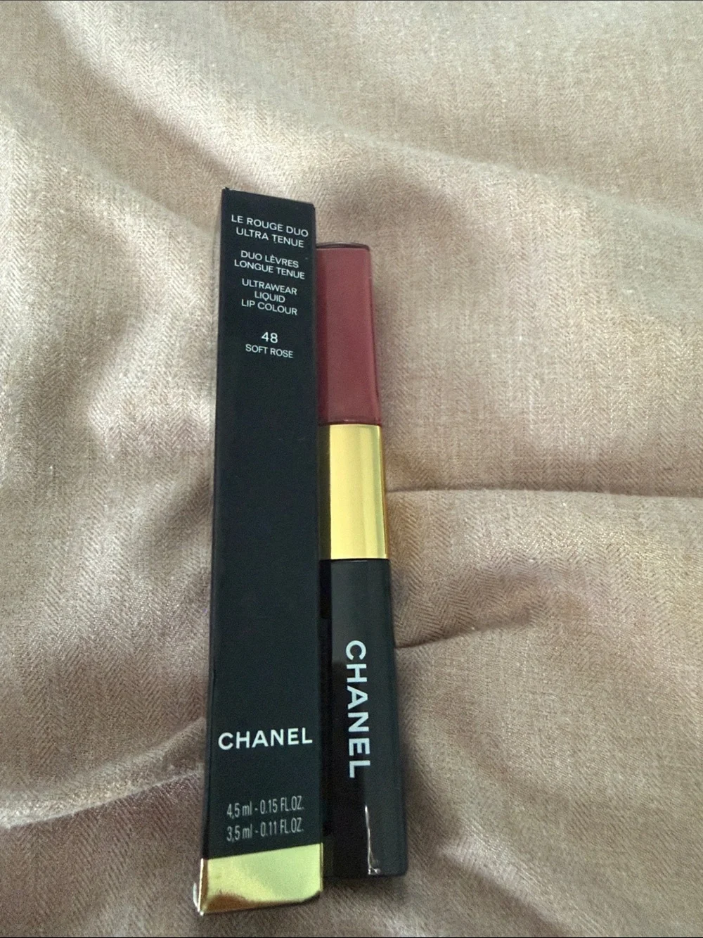 CHANEL Le Rouge Duo Ultra Tenue Liquid Lip Colour - Soft Rose (pink)